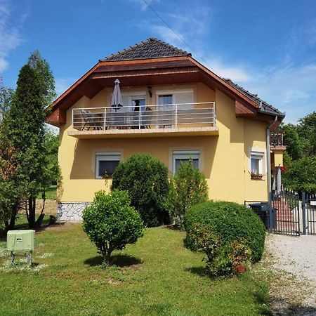 Beni Haus Daire Balatongyörök Dış mekan fotoğraf